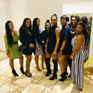 Meet your Posher, Tutu